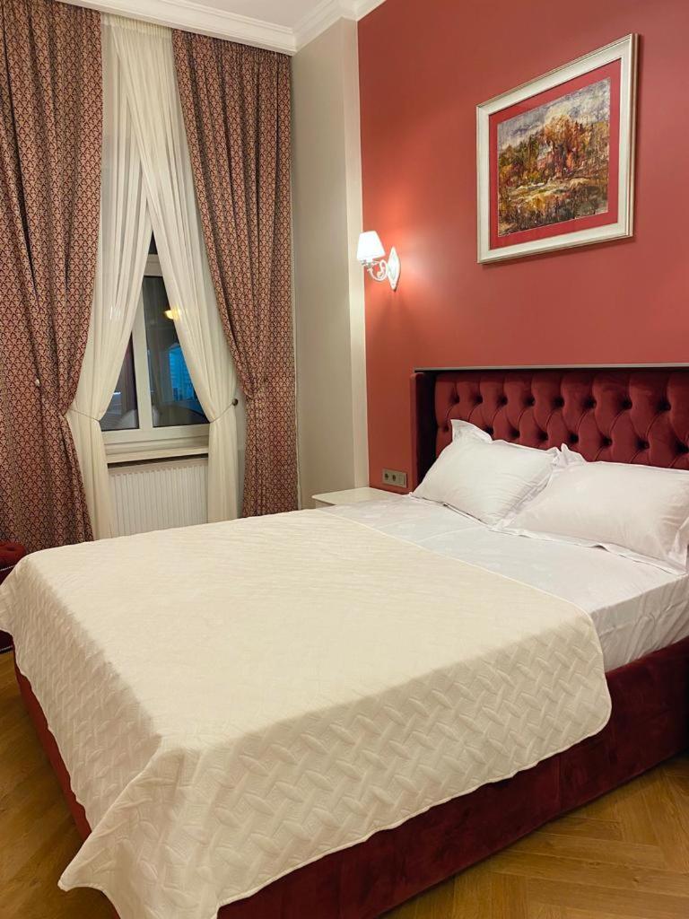 Grand De Luxe Residence ลวีฟ ภายนอก รูปภาพ